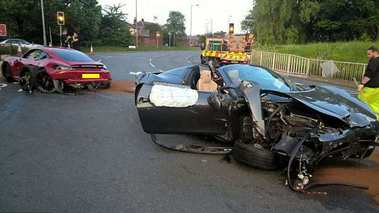 Τράκαραν τα supercar και εξαφανίστηκαν!